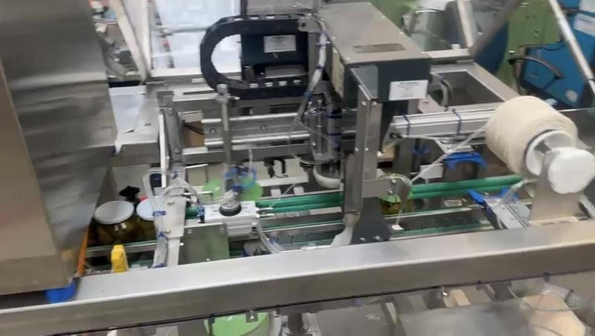 New 2025 A&P Haubendecker Deckchen-Auflege- und Befestigungsmaschine