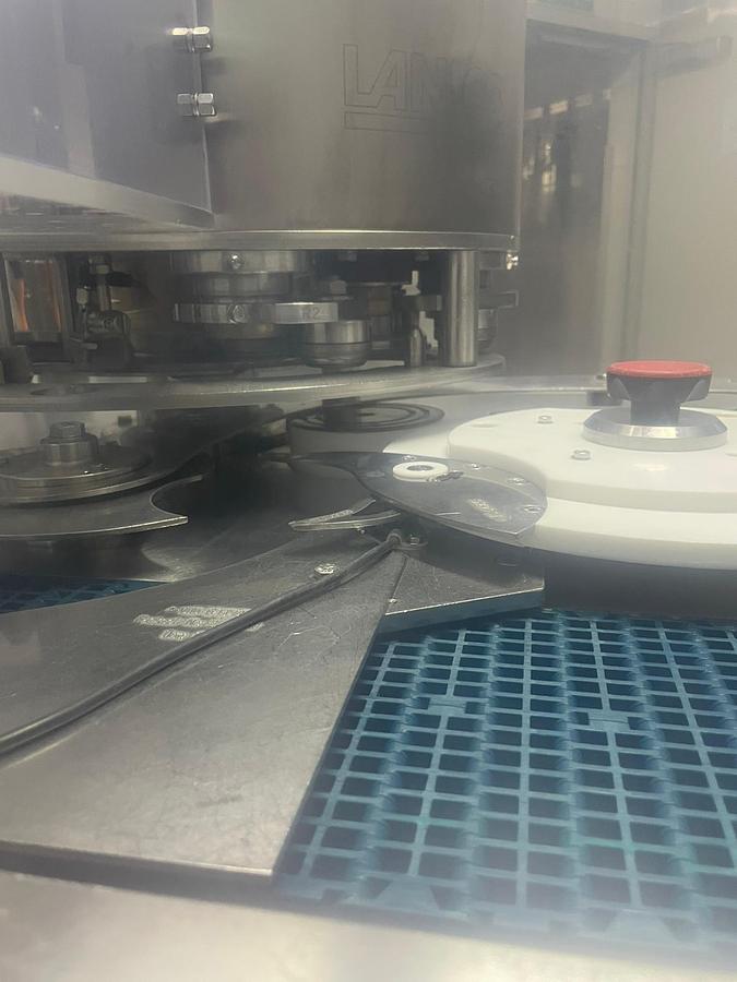 Gebraucht 2013 Lanico SVA 50W Dosenverschließmaschine