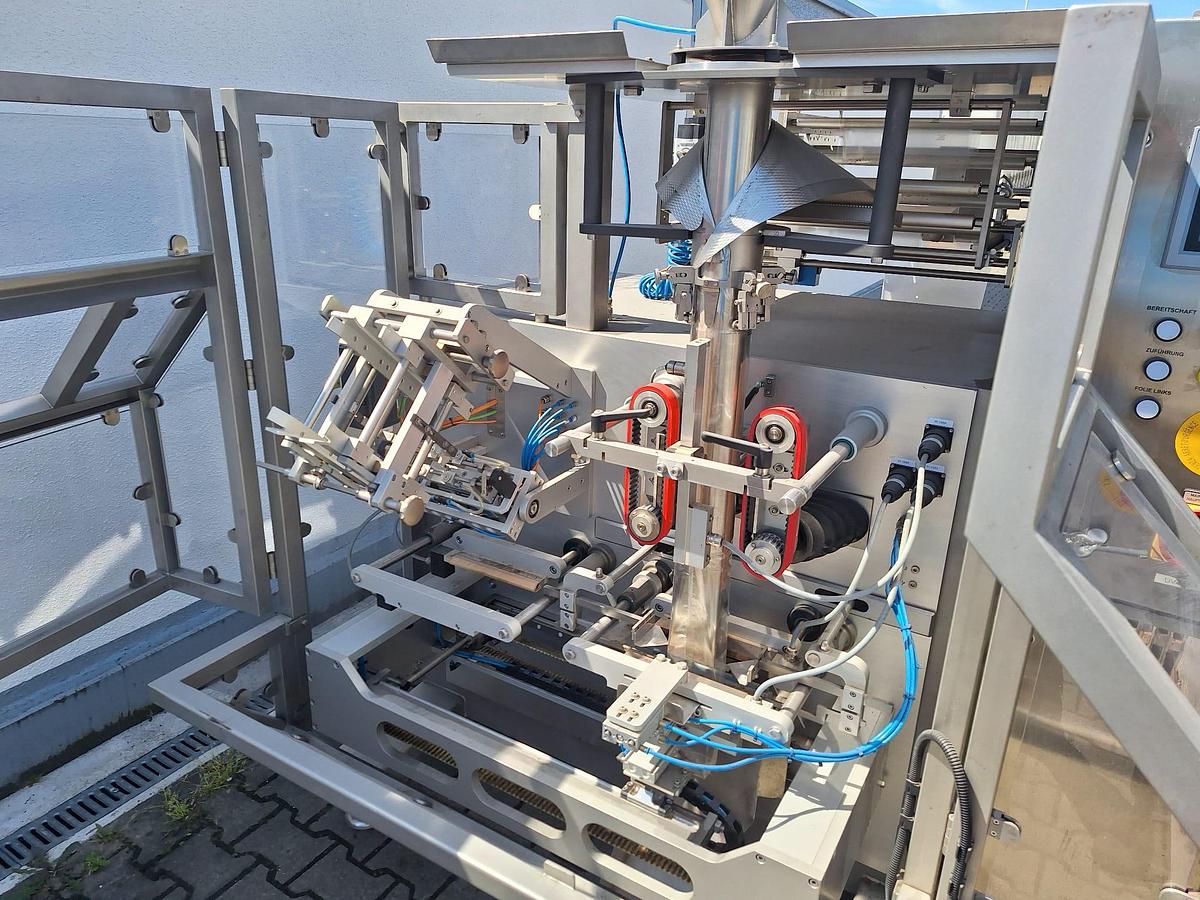 Used 2017 Ishida/Kopas CCW-EM-214, Bj. 2003 und JK 200 F-M-R Servo Abfüll- und Verpackungslinie