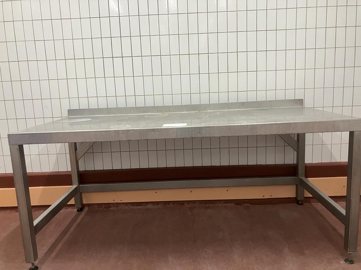 Used NN großer Edelstahltisch