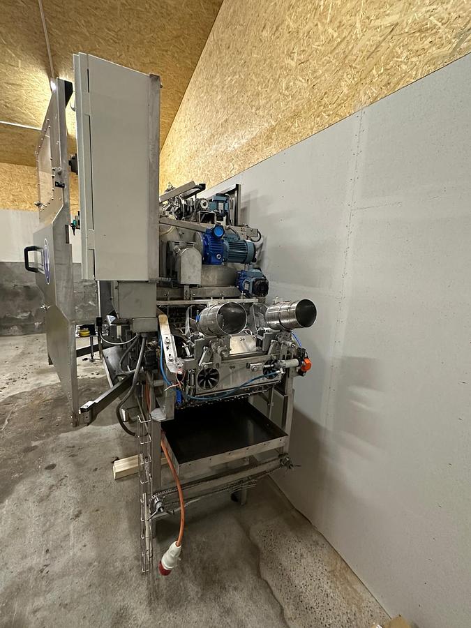 Used 2003 ABL PDS 50 Apfelschäl- und Teilmaschine