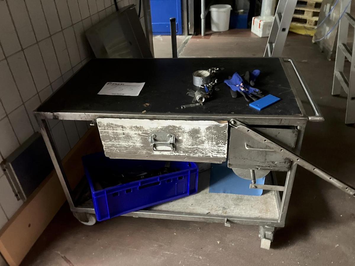 Used NN Fahrbarer Werkzeugwagen