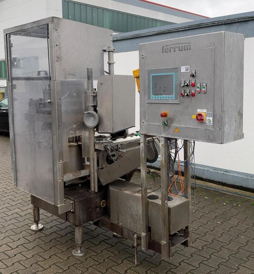 Gebraucht 1998 Ferrum FK10E Rotations-Kolbenfüller / volumetrische Füllmaschine mit 10 Füllstationen