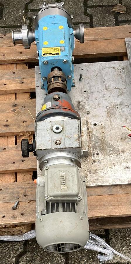 Gebraucht Waukesha Cherry-Burrell 2 Stück Verdrängerpumpen 015 + 006