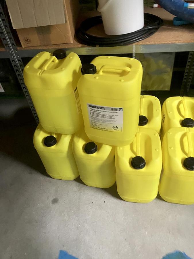 Used Lager für Reinigungs- und Desinfektionsmittel
