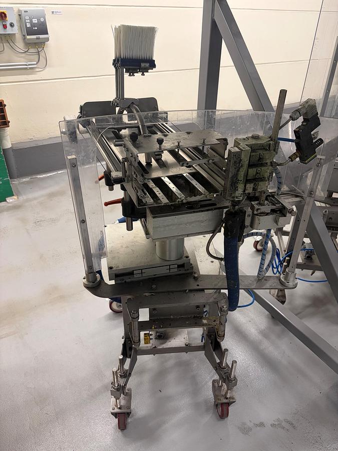 Gebraucht 2013 Kosme FLEXA 15/720 P3 MM Nassleim / Heißleim Etikettierer