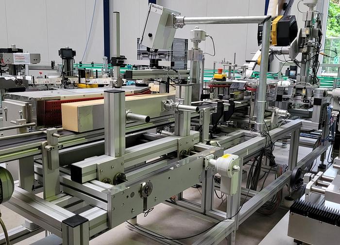 Gebraucht 2013 PRINTWOLF Etikettieranlage für Gläser und kleine Flaschen (ca. 60ml – 250ml)