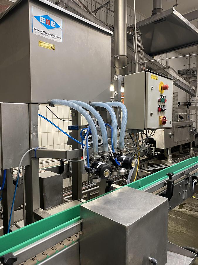 Used 2000 Engler Magnetventildosierer mit 4 Füllstationen