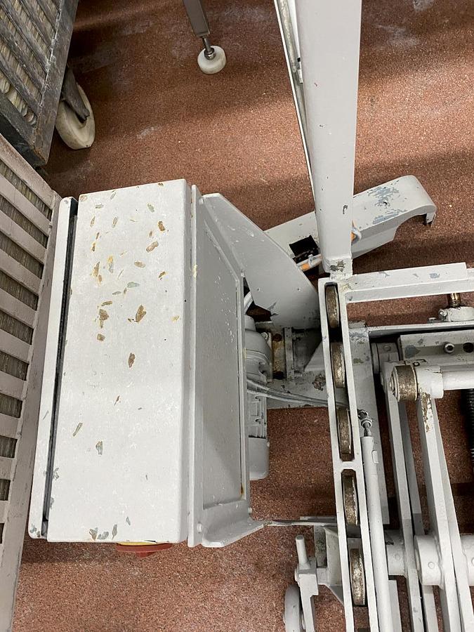 Used NN Käfigbeladestation