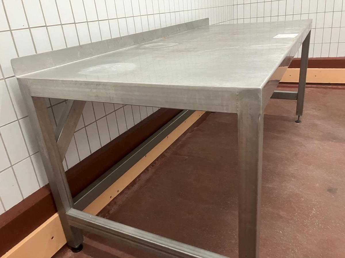 Used NN großer Edelstahltisch