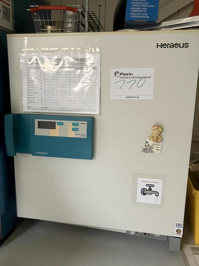Used Heräus/Kendro UT12 Brutschrank