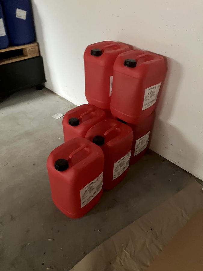 Used Lager für Reinigungs- und Desinfektionsmittel
