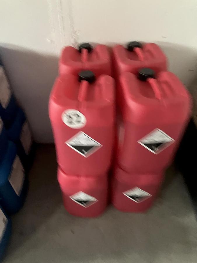 Used Lager für Reinigungs- und Desinfektionsmittel