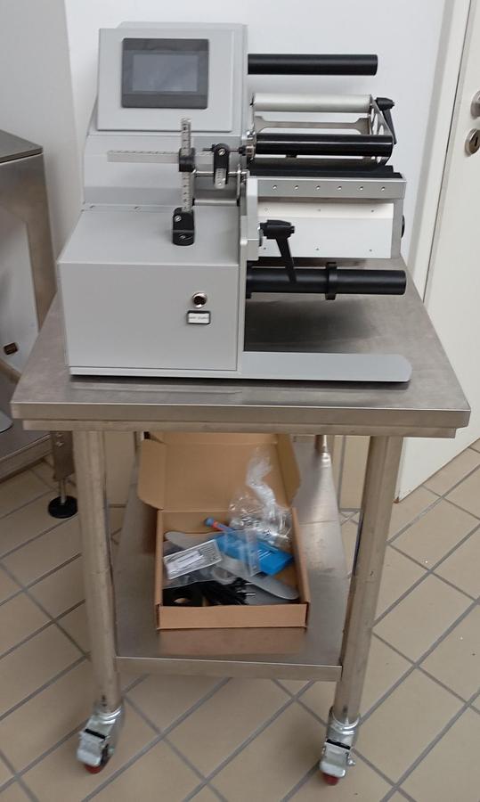 Etikettierer mit Etikettenspender