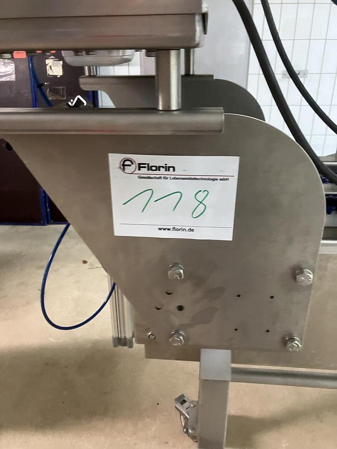 Used 2018 Kessen Becherentstapelungsanlage