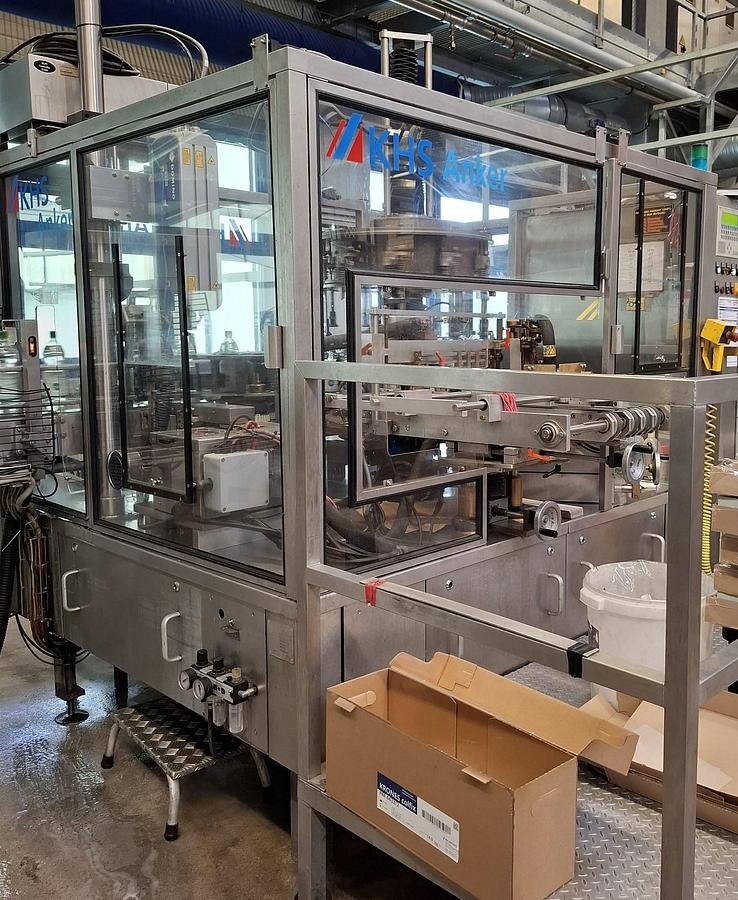 Gebraucht 2004 KHS Anker Roland 10 HS Heißleim-Rundumetikettiermaschine