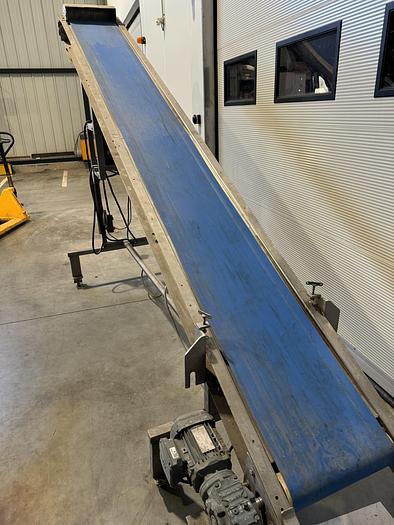 Used NN Gurtförderband zum Hochfördern