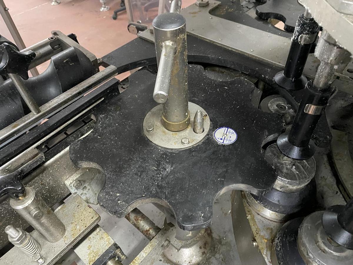 Used 2016 Langguth Modulan 819 Etikettiermaschine (Heißleim)