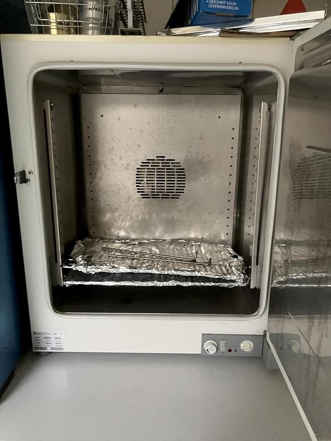 Used Heräus/Kendro UT12 Brutschrank