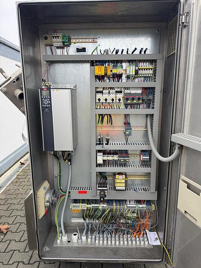 Used 2003 FrymaKoruma AG (Romaco) MaxxD-700 Prozessanlage