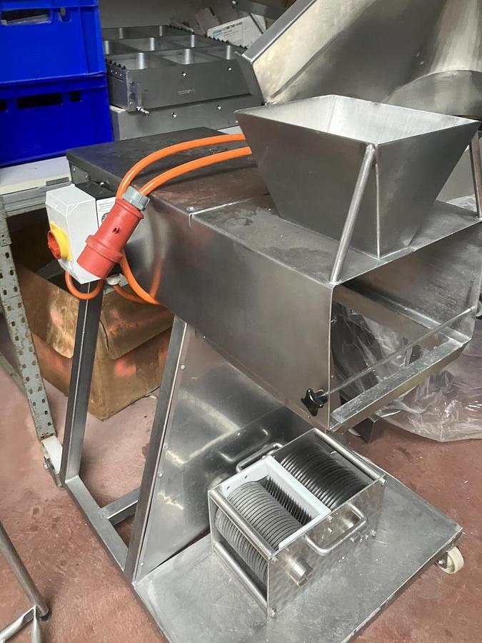 Used NN Streifenschneider
