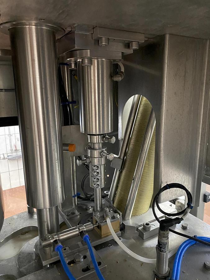 Used 2018 Lubeca LW602 Dosenverschließmaschine