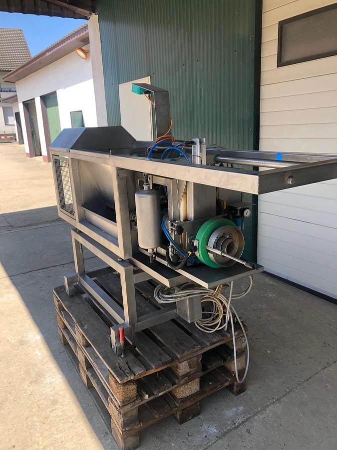 Used 2007 Quiel SKK 1 Sauerkrautfüllmaschine