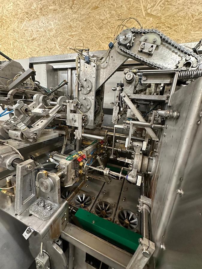 Used 2003 ABL PDS 50 Apfelschäl- und Teilmaschine