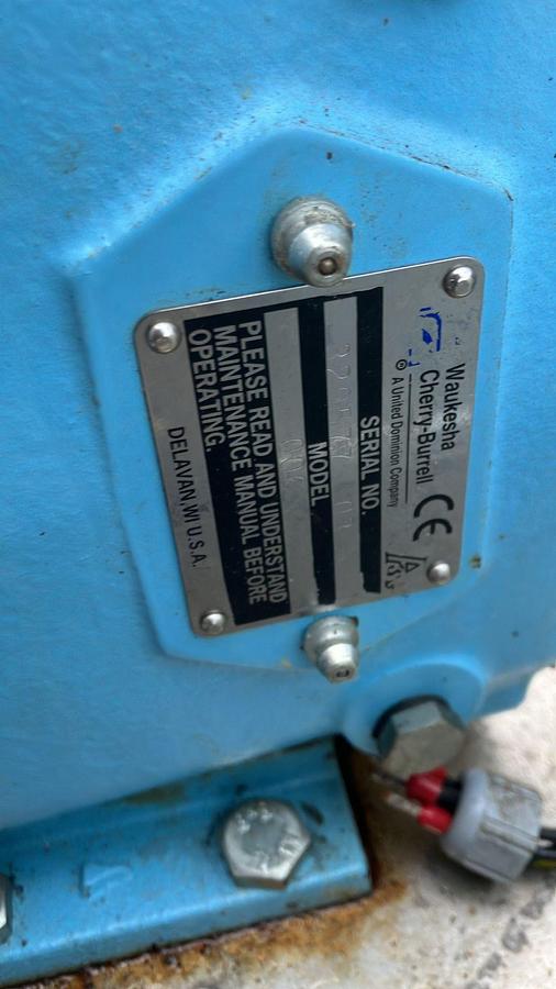 Gebraucht Waukesha Cherry-Burrell 2 Stück Verdrängerpumpen 015 + 006