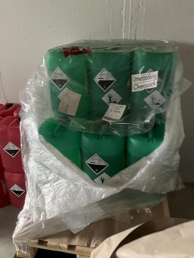 Used Lager für Reinigungs- und Desinfektionsmittel