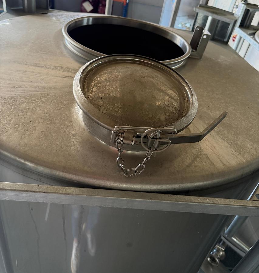 Gebraucht 2023 Behälter KG Bremen 2x Edelstahl-IBC / Lagertank 1.251 ltr