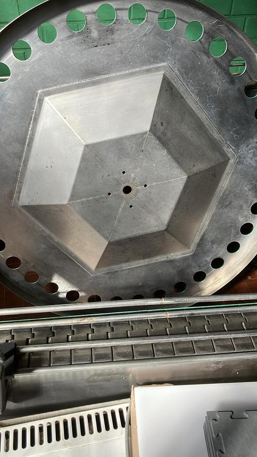 Gebraucht Niko Rundfülltisch