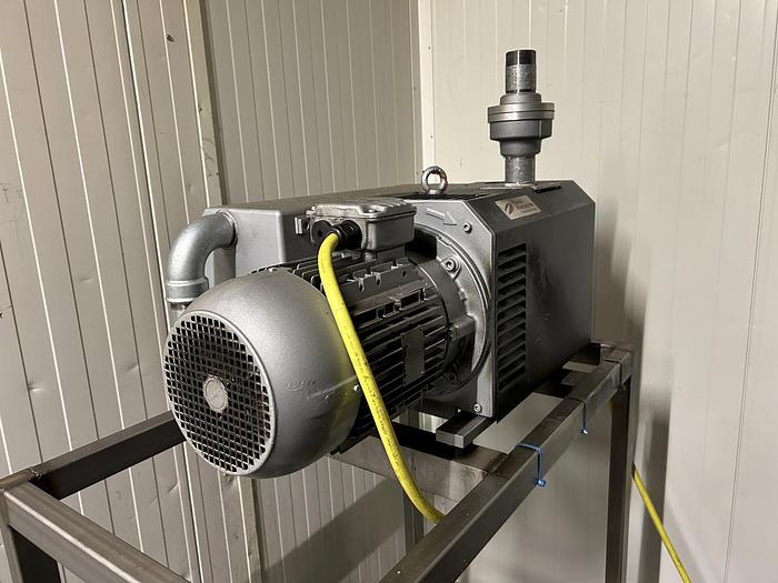 Used 2019 Gardner Denver V-VC 303 Vakuumpumpen (3 Stück)