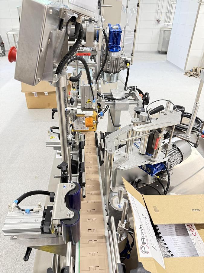 New 2025 Elvo Coding Nicole Etikettiermaschine für Haftetiketten