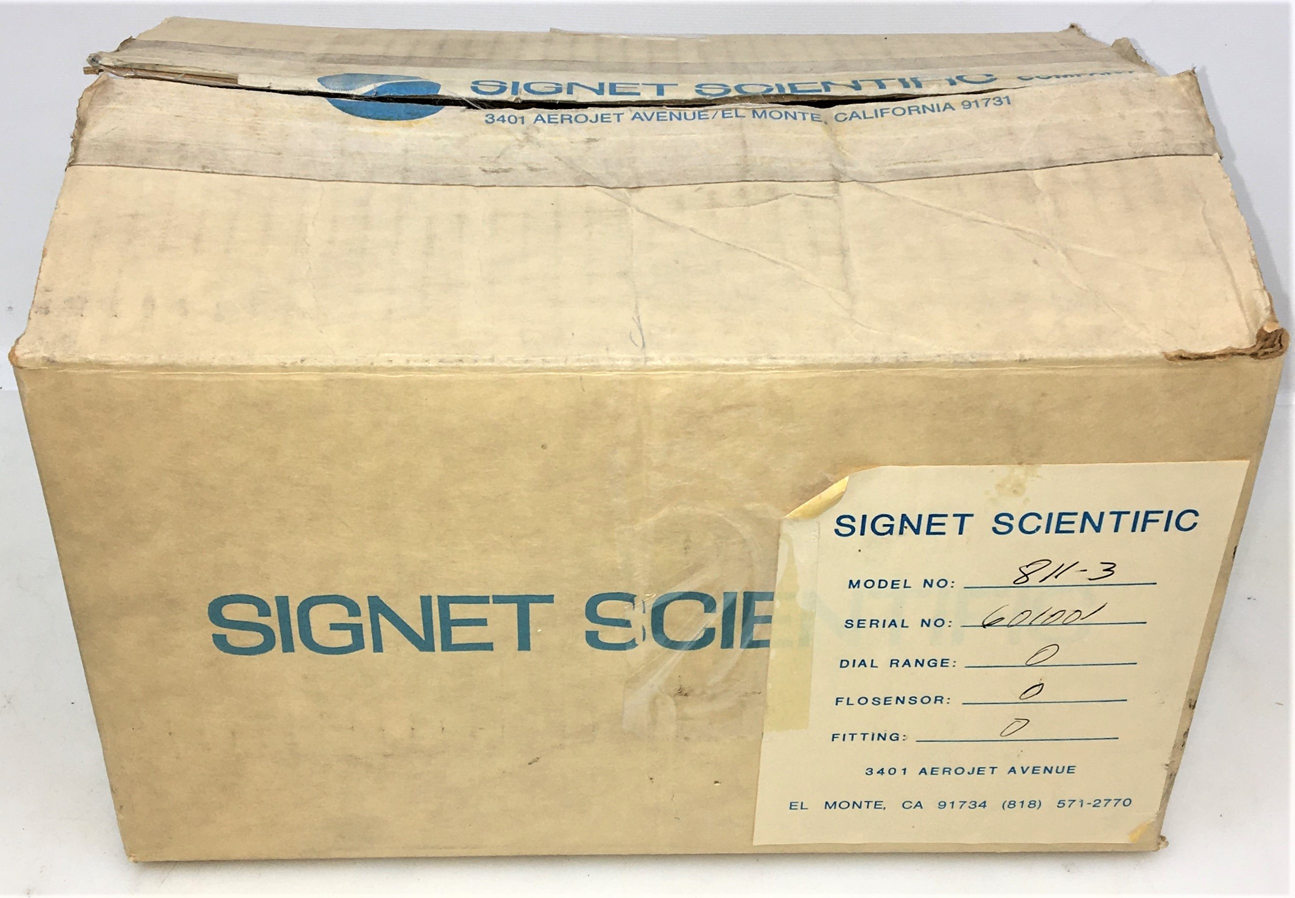 New Open Box Signet MK811A-3 Conductivity Controller with Sensor