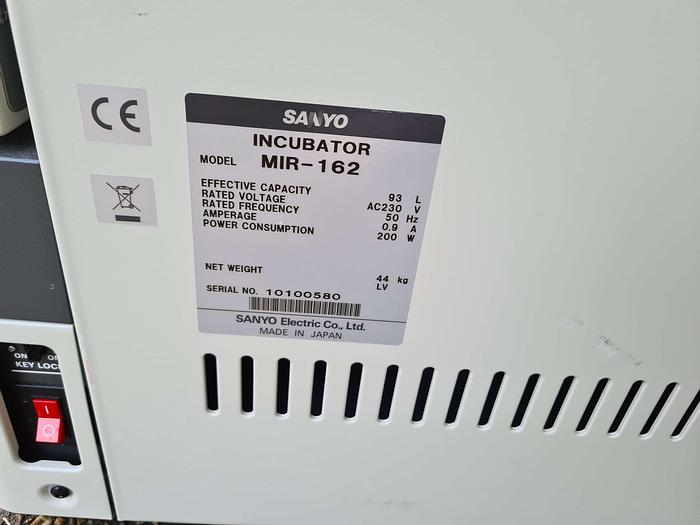 Used Sanyo MIR-162 Incubator