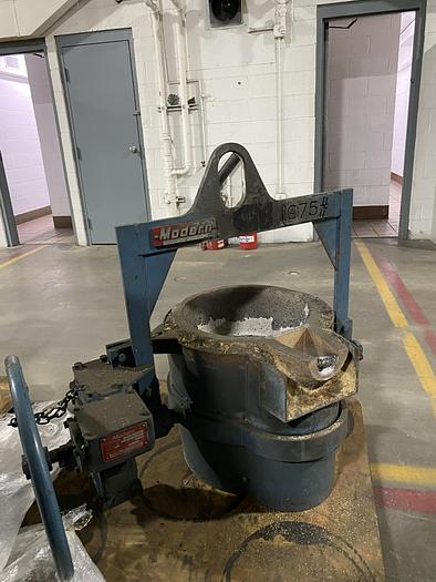 Used MODERN 975 TEAPOT 5110-5016.3