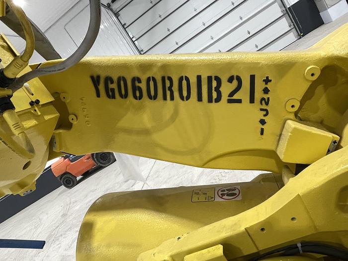 Used FANUC R2000iB/210F 6 AXIS ROBOT WITH R30iB CONTROLLER