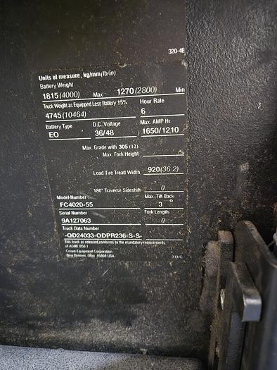 Used Crown Electric Clamp Forklift with Cascade clamp