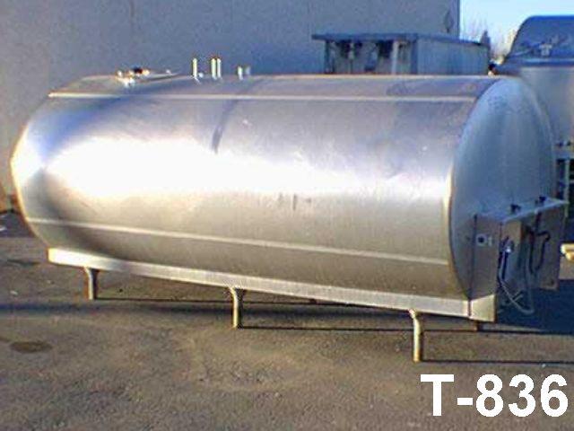 Used 1000 GALLON BULK TANK