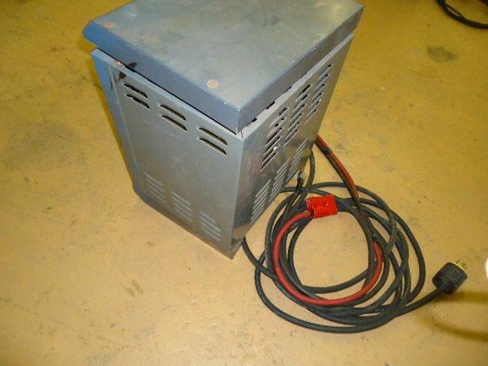 Used SAFT NIFE Corp Battery Charger; Md#SCR100-12-26051-L