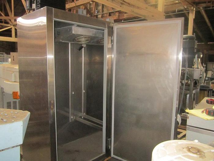 Used Refrig, Cooler, S/st, Mdl EWRIF-25, Less Racks #S739532