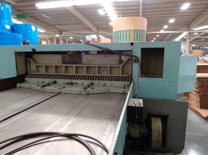 Used 90" (2.28M) SEYBOLD GUILLOTINE PAPER CUTTER WITH MICROCUT SYSTEM