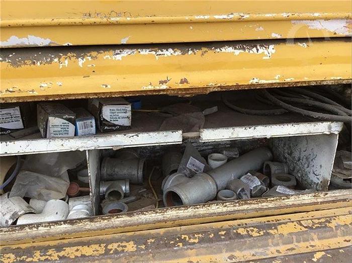 Used 2005 Smeal 10T Pump Hoist Rig