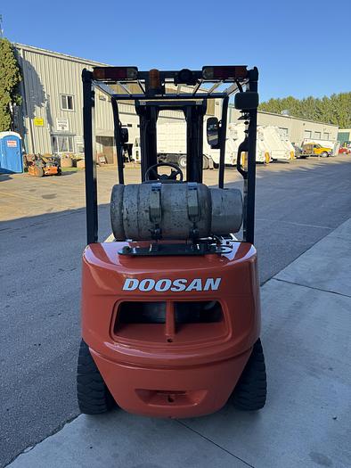 Used 2014 Doosan G25E-5