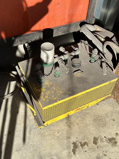 Used Clemco Sandblaster Pots & Hoses