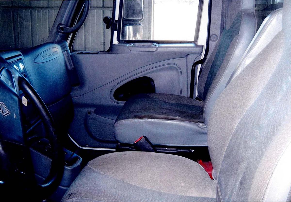 Used 2006 International 7600