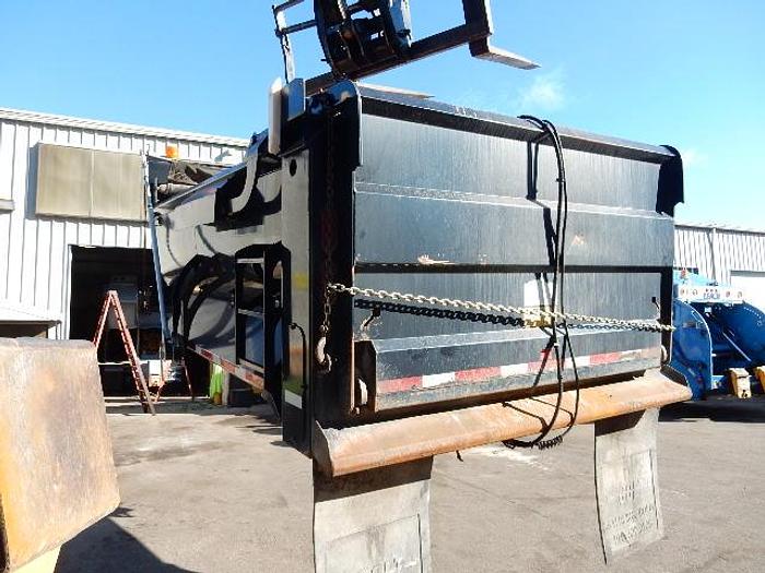 Used 14' Kybato AR-500 Gravel Box & Hoist