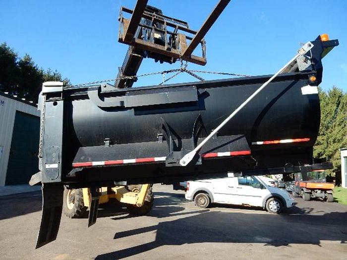 Used 14' Kybato AR-500 Gravel Box & Hoist