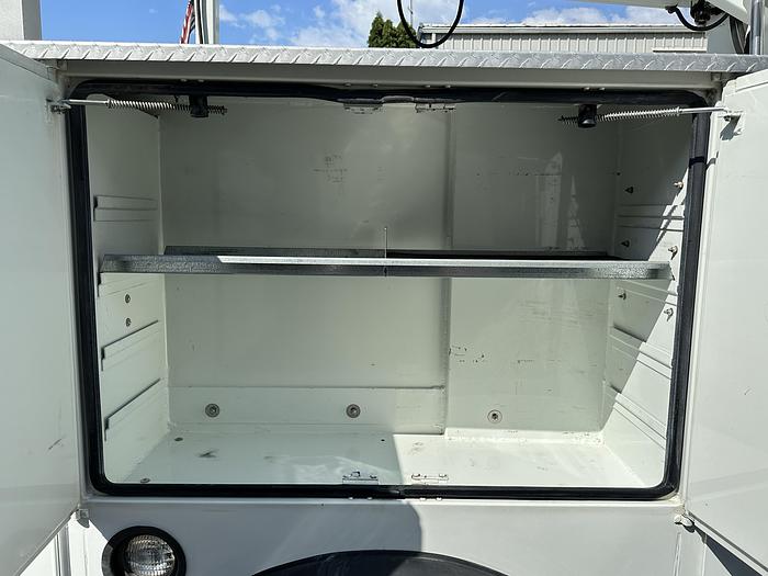 Used 2004-2005 International 4300